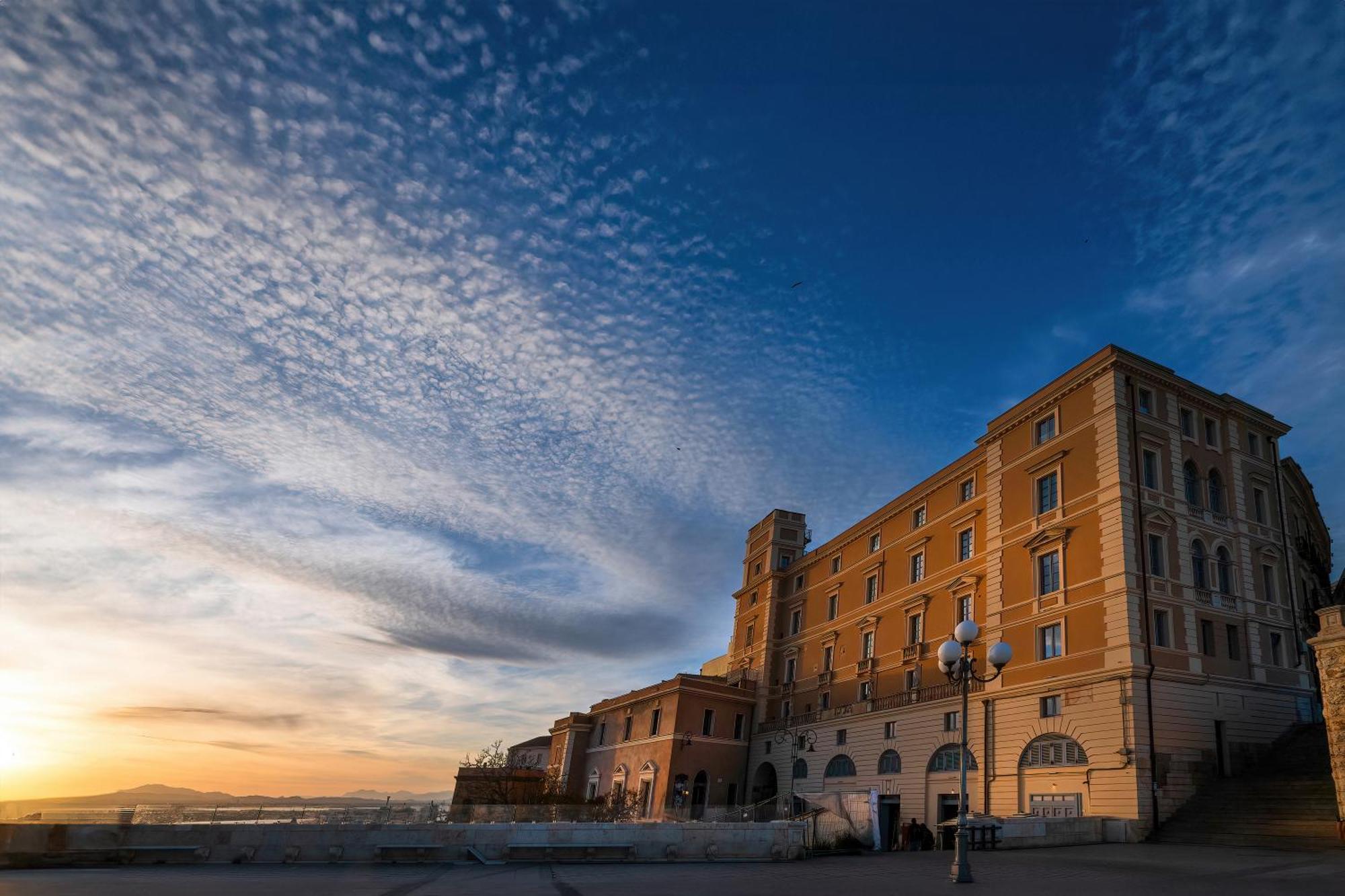 Hotel Palazzo Boyl 1840 Cagliari Exterior foto